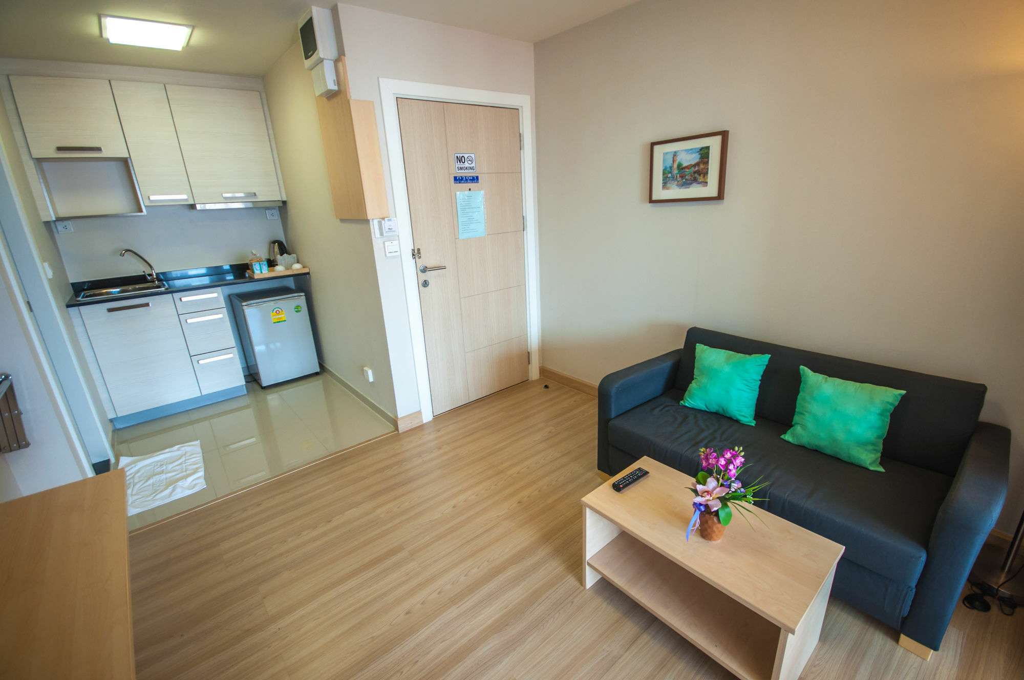 Implace Impact At M Sociaty Pak Kret Exterior foto